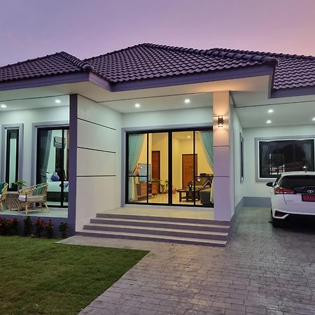 Baan Dalah Buriram Villa Bagian luar foto